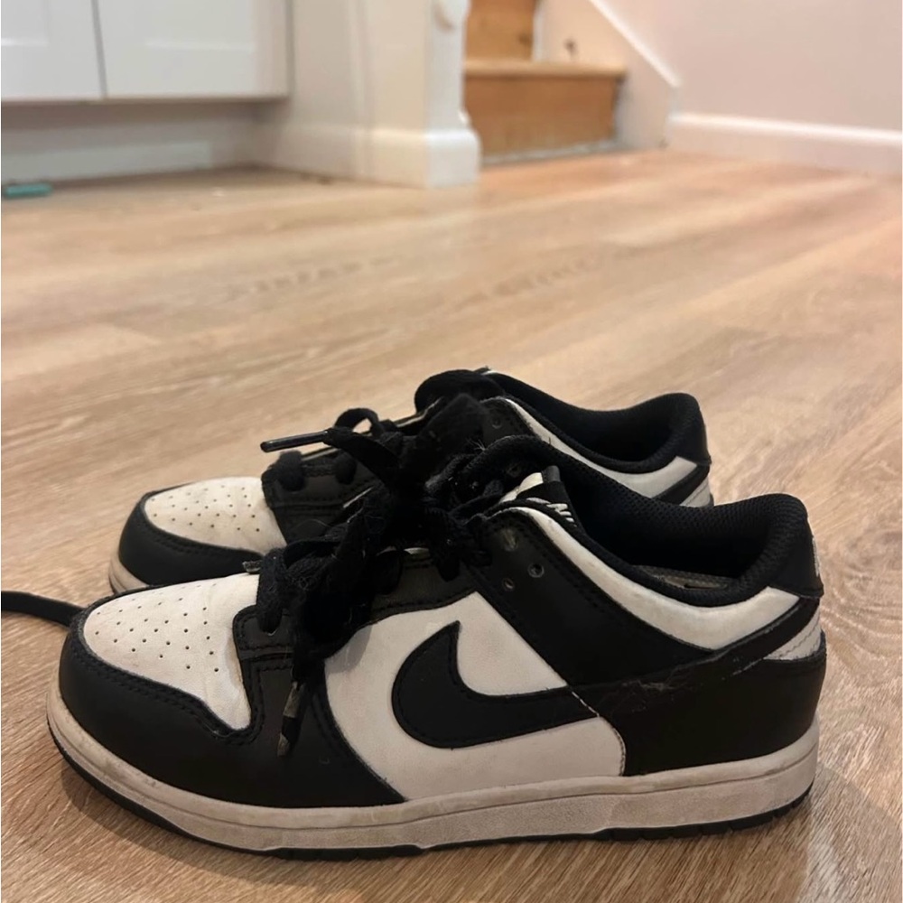 Nike Kids Black and White Sneakers